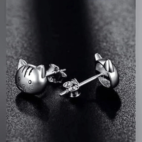 Blossom Boutique Jewelry - Cute Mini Stainless Steel Cat Stud Earrings